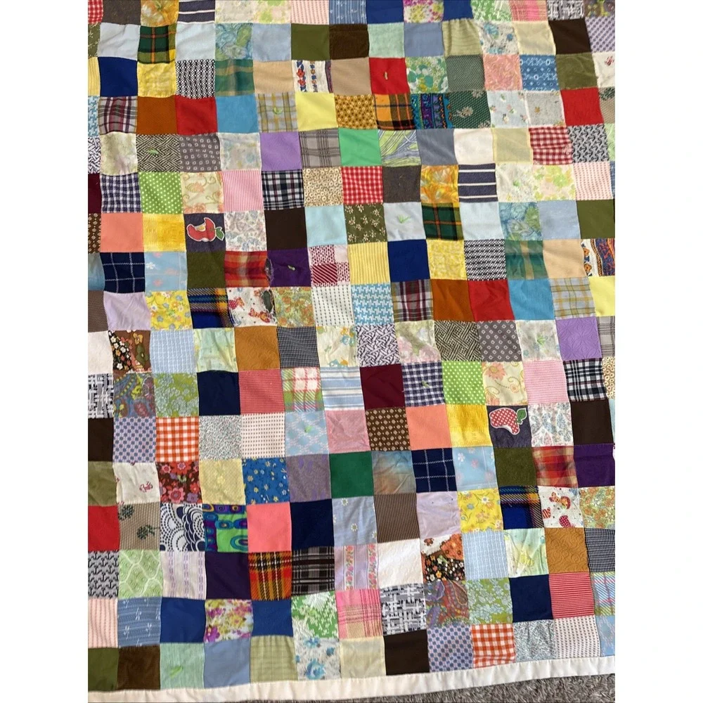 Vintage Quilt 90x89 Apples, Flowers